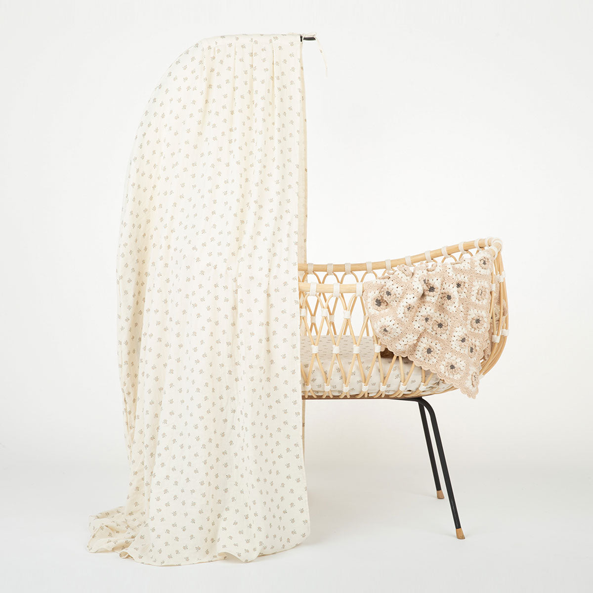 Emil Bassinet + Canopy Blossom Rose - Vegan - Minicoton