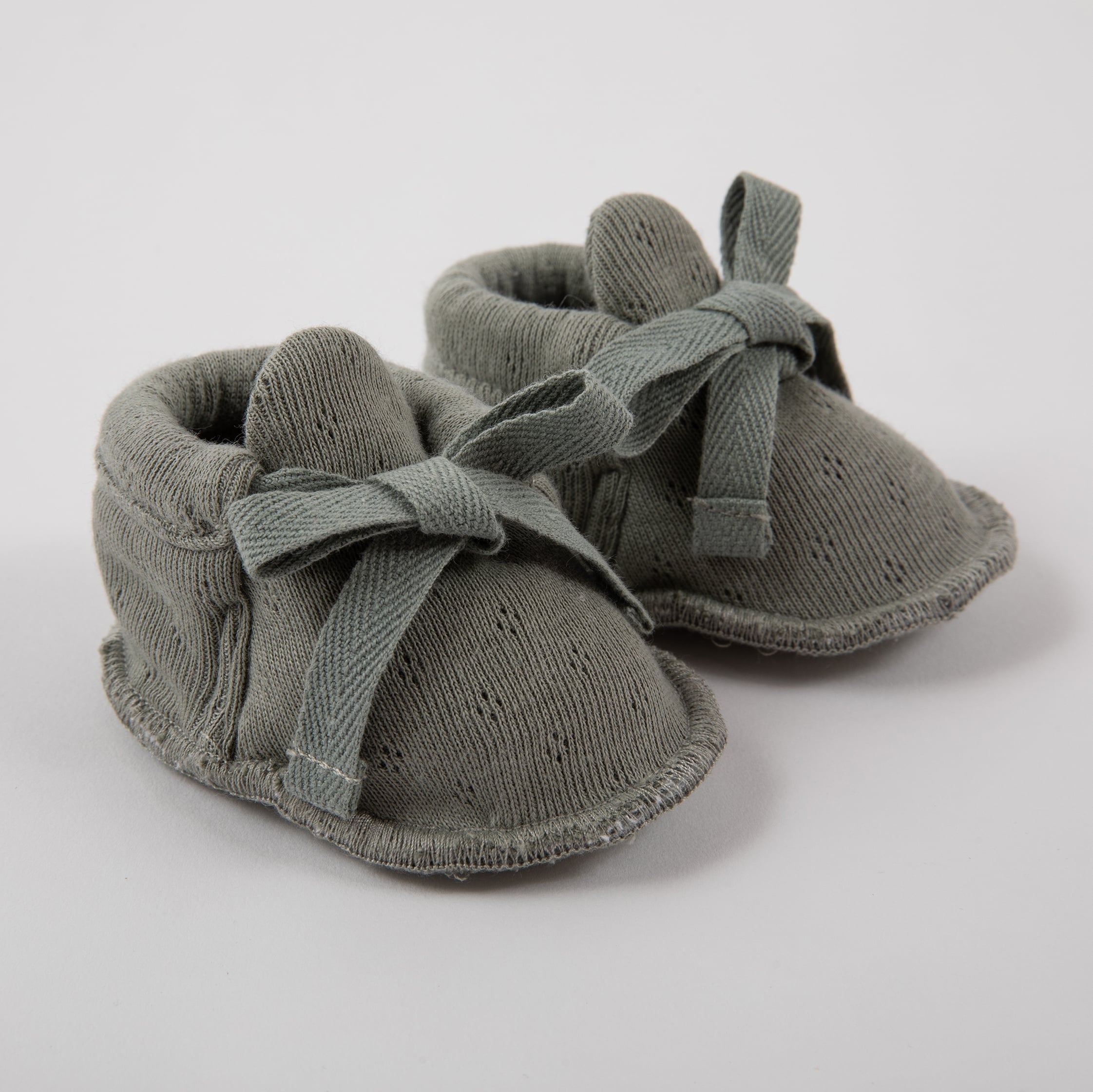 Booties Holey Musgo - Minicoton