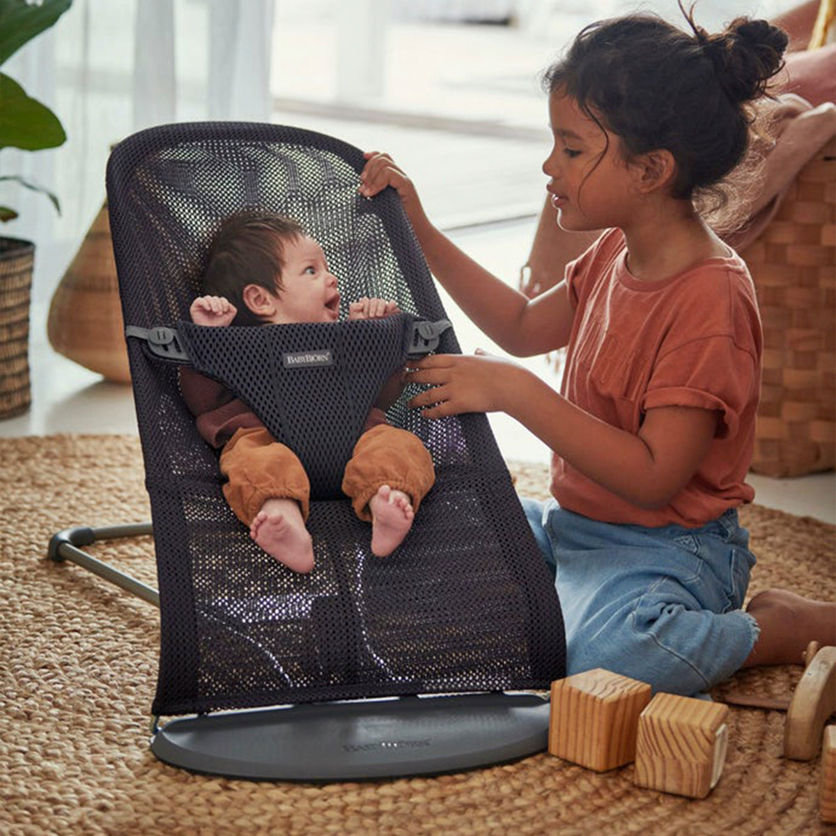 Hamaca Babybjorn® Bliss Mesh - Antracita - Minicoton