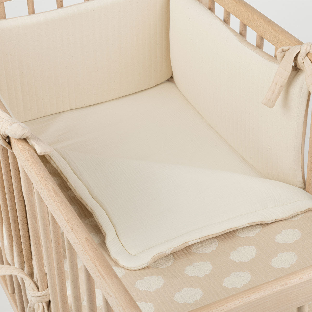 Colcha + Funda Almohada Nubes Nude - Minicoton