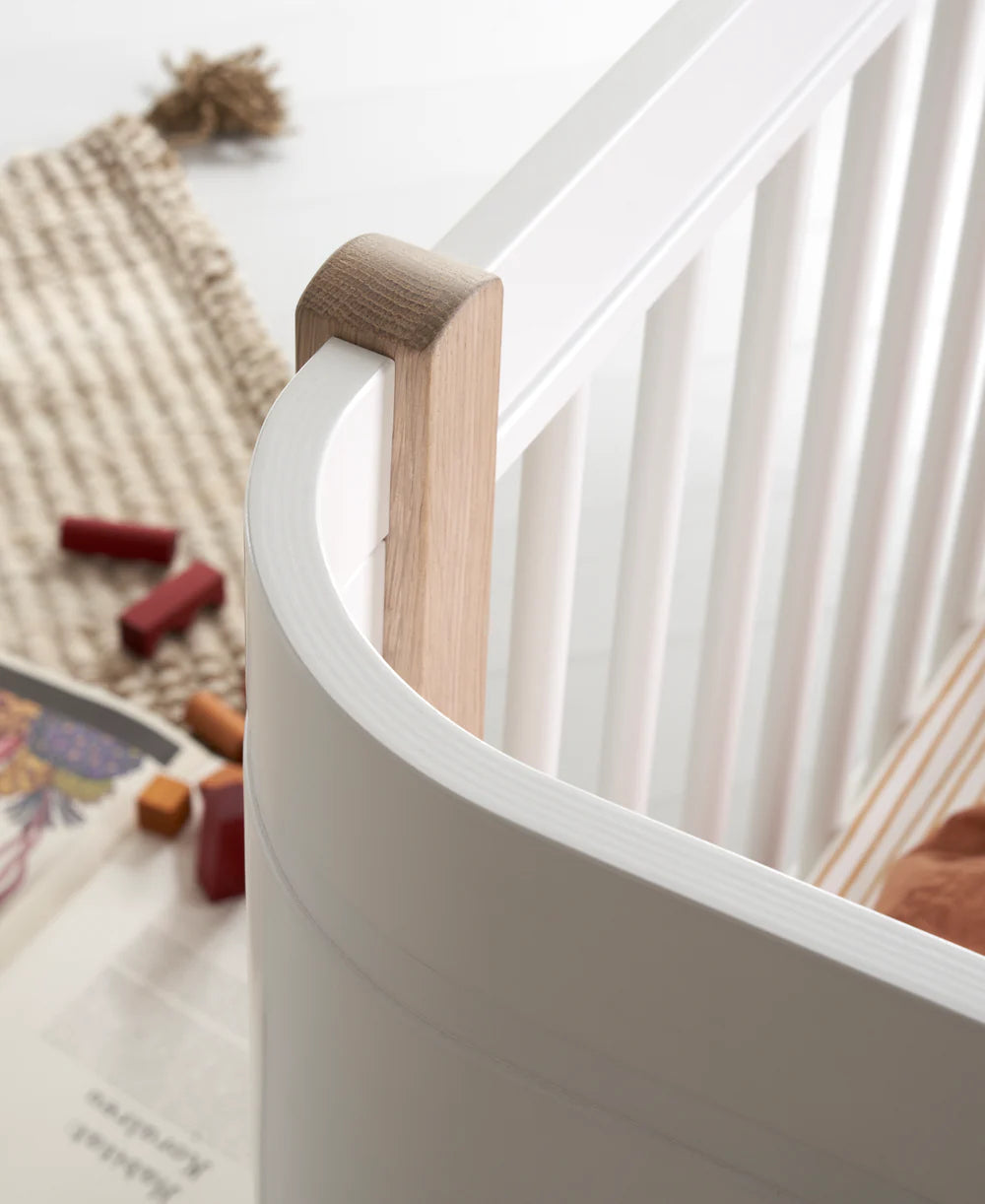 Oliver Furniture Wood Mini+ cot bed incl. junior kit