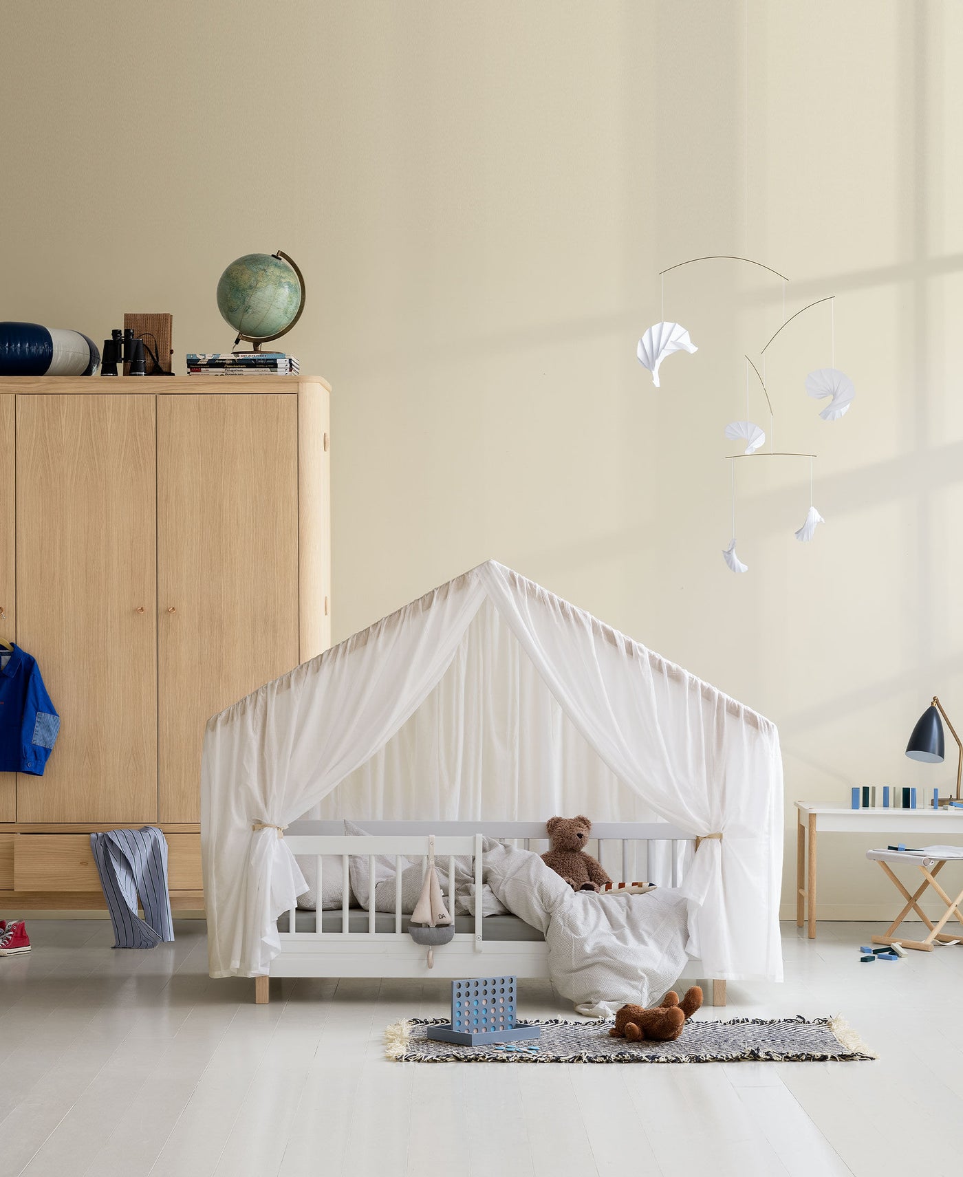 Oliver Furniture Wood Mini+ Hausbett